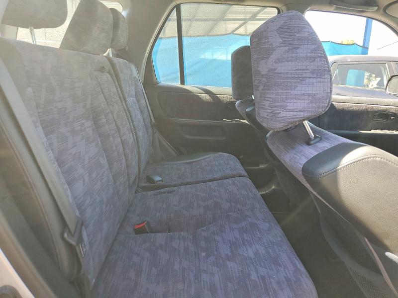 Photo 11 from auction – 2004 HONDA CR-V with VIN JHLRD68494C019465