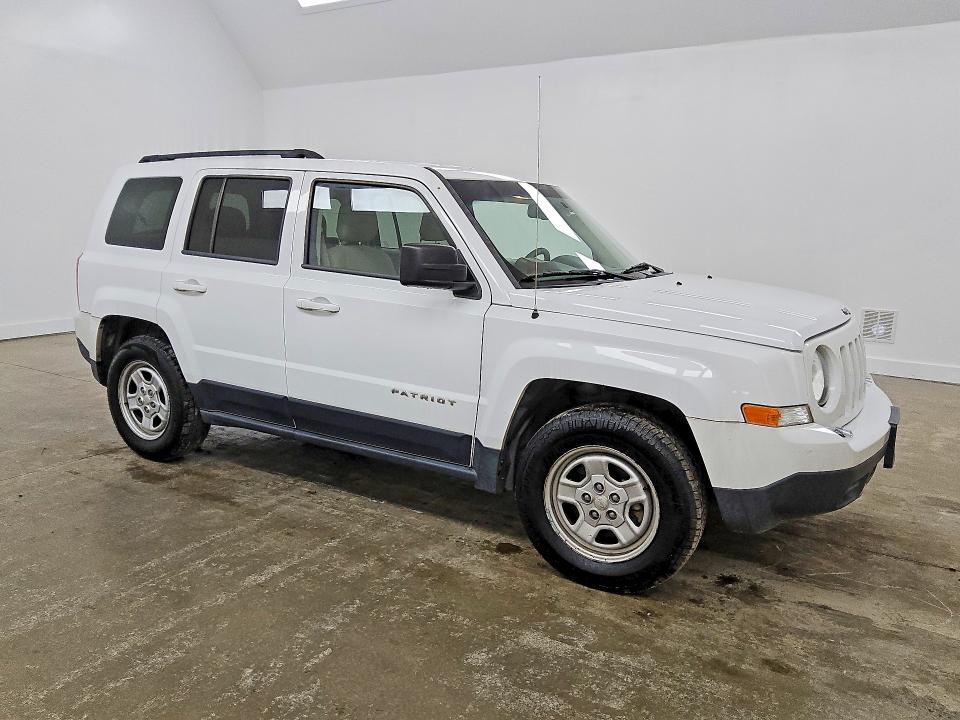 Photo 4 from auction – 2016 JEEP PATRIOT with VIN 1C4NJPBA9GD609334