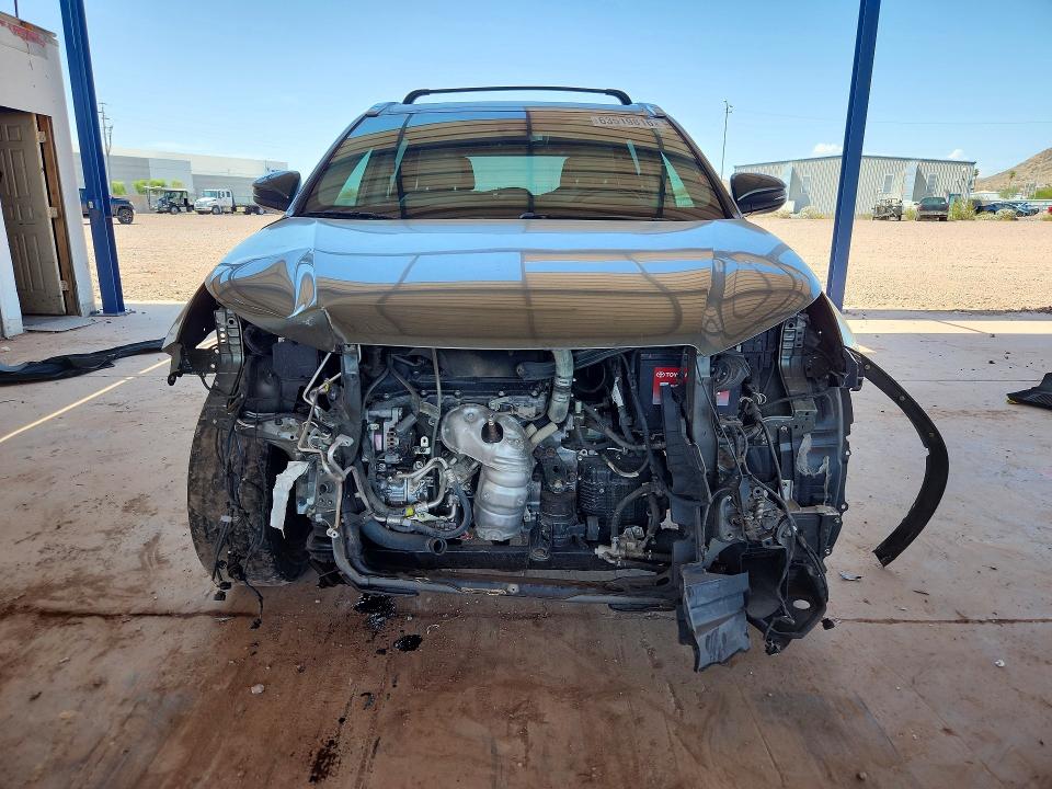 Photo 5 from auction – 2019 TOYOTA HIGHLANDER with VIN 5TDKZRFH6KS296965
