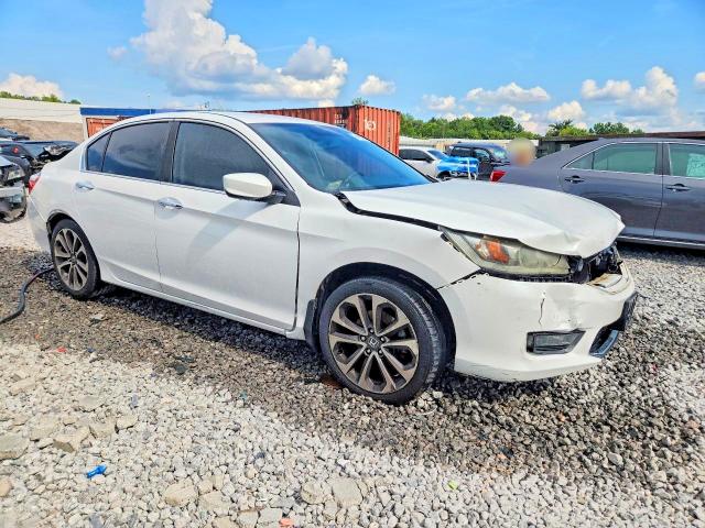 Photo 4 from auction – 2015 HONDA ACCORD with VIN 1HGCR2F50FA179663