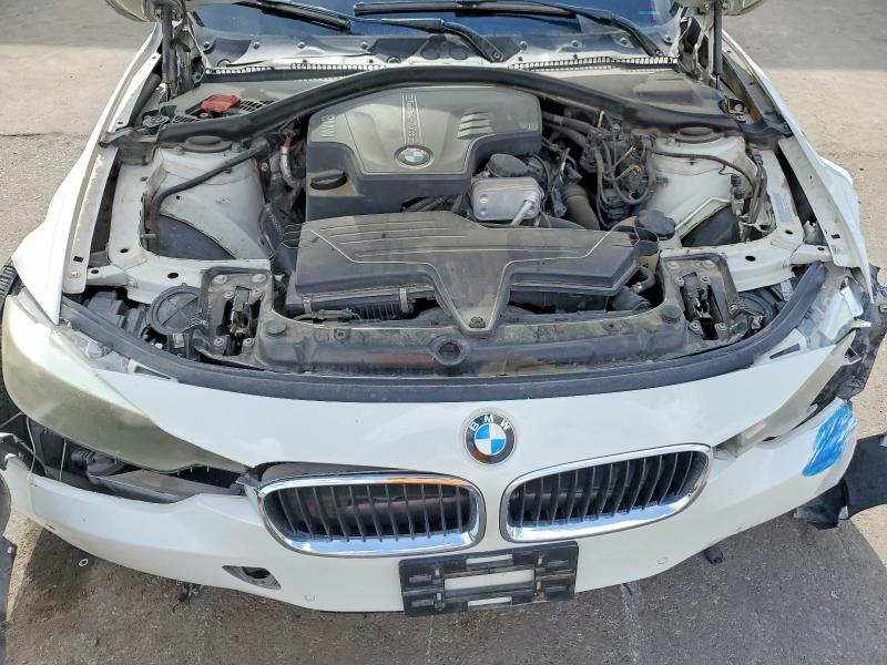 Photo 11 from auction – 2013 BMW 328 with VIN WBA3C1C55DF436425