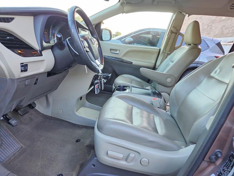 Photo 7 from auction – 2018 TOYOTA SIENNA with VIN 5TDYZ3DC5JS942557