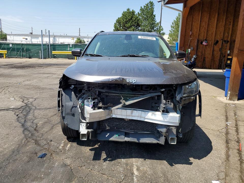 Photo 5 from auction – 2019 JEEP COMPASS with VIN 3C4NJDBB2KT641584