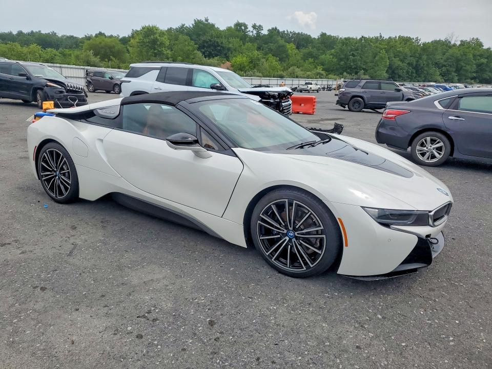 Photo 4 from auction – 2019 BMW I8 with VIN WBY2Z6C57K7E16308