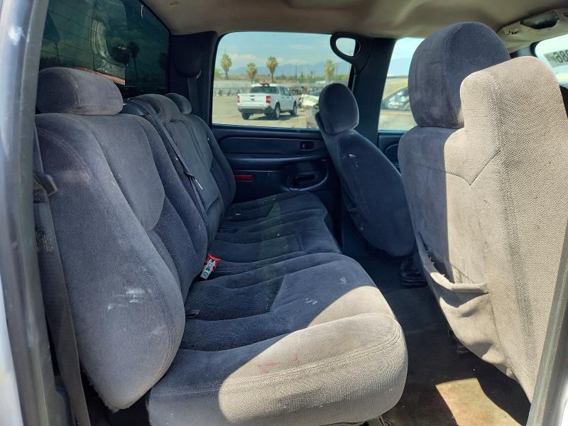 Photo 10 from auction – 2005 GMC NEW SIERRA with VIN 2GTEC13T451184654