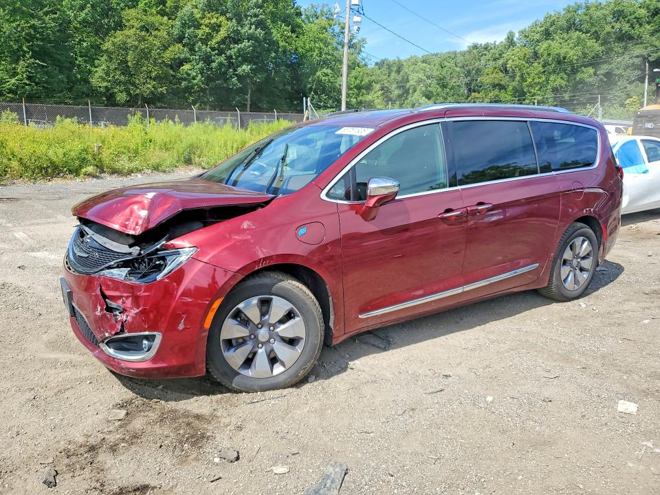 CHRYSLER PACIFICA 2020 with VIN 2C4RC1N77LR263560 - Photo from auction