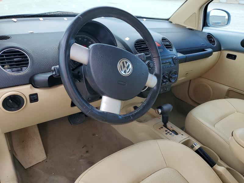 Photo 8 from auction – 2010 VOLKSWAGEN NEW BEETLE with VIN 3VWRW3AG7AM028621
