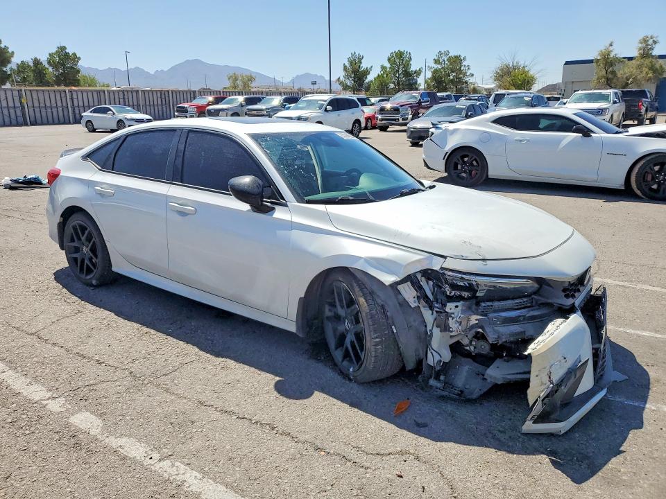 Photo 4 from auction – 2022 HONDA CIVIC with VIN 2HGFE1E55NH470261