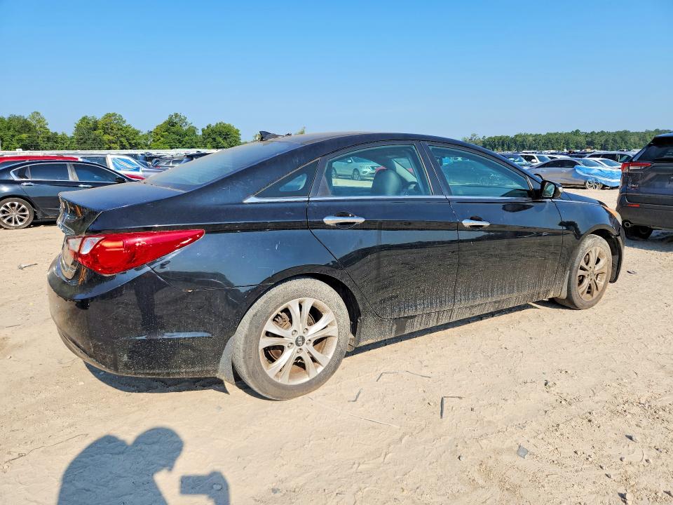 Photo 3 from auction – 2013 HYUNDAI SONATA with VIN 5NPEC4AC6DH655074