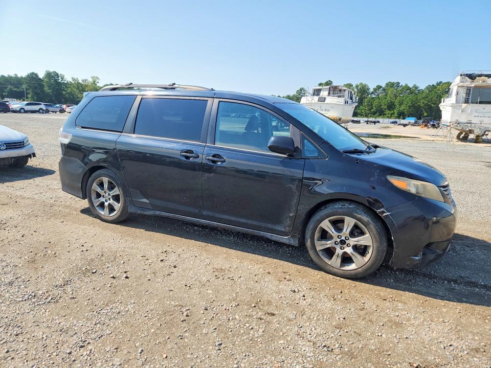 Photo 4 from auction – 2012 TOYOTA SIENNA with VIN 5TDXK3DC0CS239841