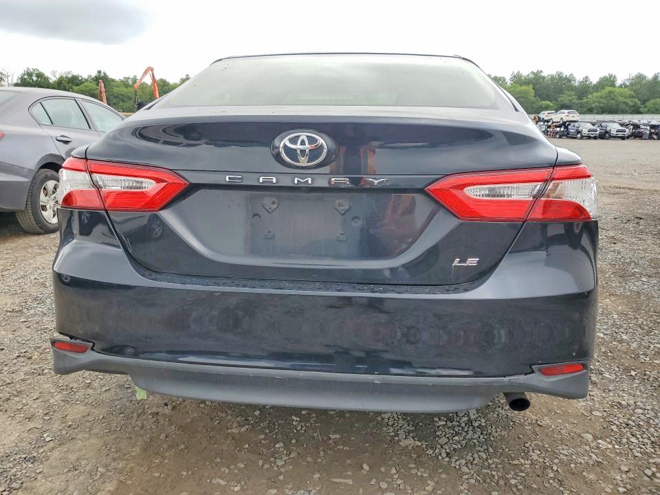 Photo 6 from auction – 2018 TOYOTA CAMRY with VIN JTNB11HK7J3013082