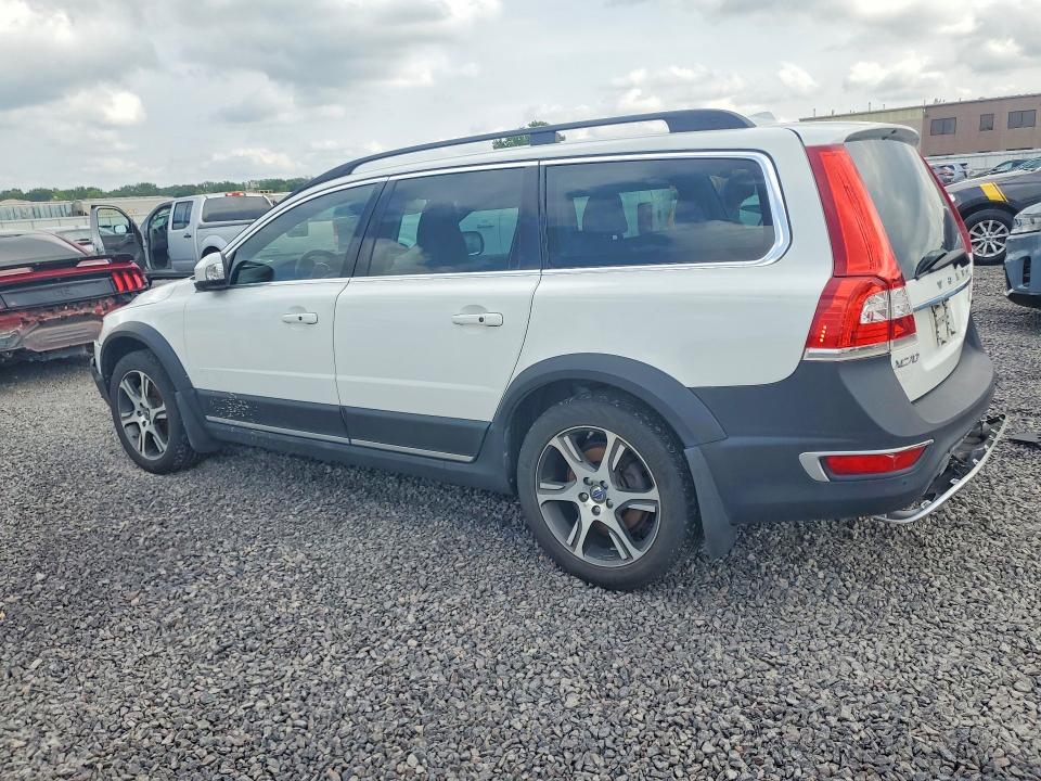 Photo 2 from auction – 2015 VOLVO XC70 with VIN YV4902NK6F1209479