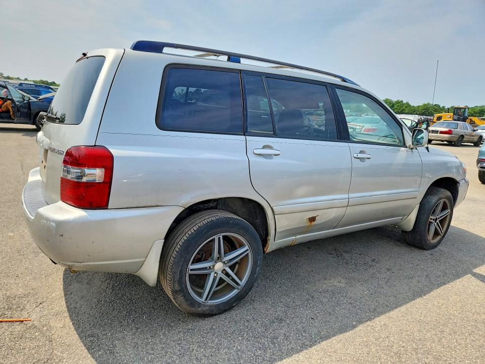Photo 3 from auction – 2006 TOYOTA HIGHLANDER with VIN JTEHD21A960041791