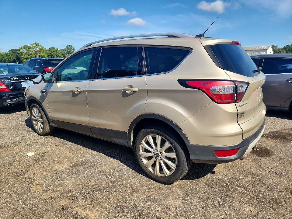 Photo 2 from auction – 2017 FORD ESCAPE with VIN 1FMCU0JD4HUE64881