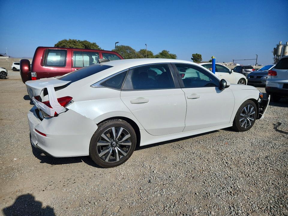 Photo 3 from auction – 2022 HONDA CIVIC with VIN 2HGFE1F70NH318985