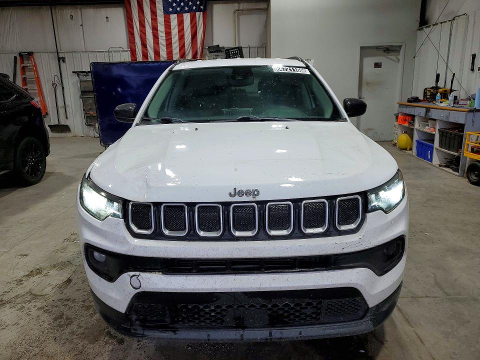 صورة رقم 5 من المزاد - 2022 JEEP COMPASS مع VIN 3C4NJDBB7NT130831