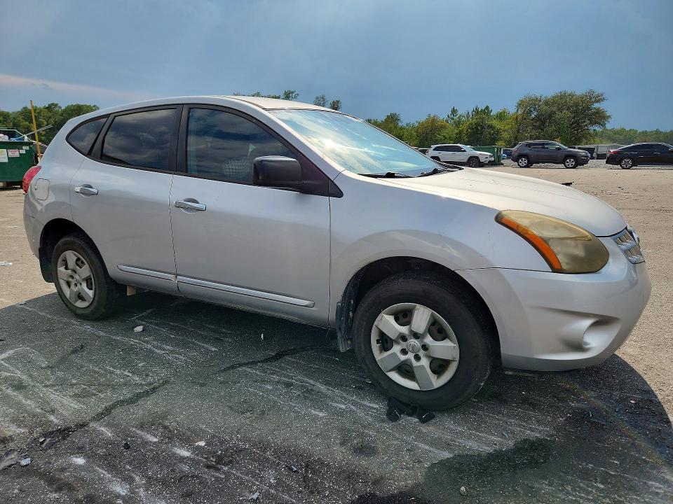 Photo 4 from auction – 2015 NISSAN ROGUE SELECT with VIN JN8AS5MT9FW157777