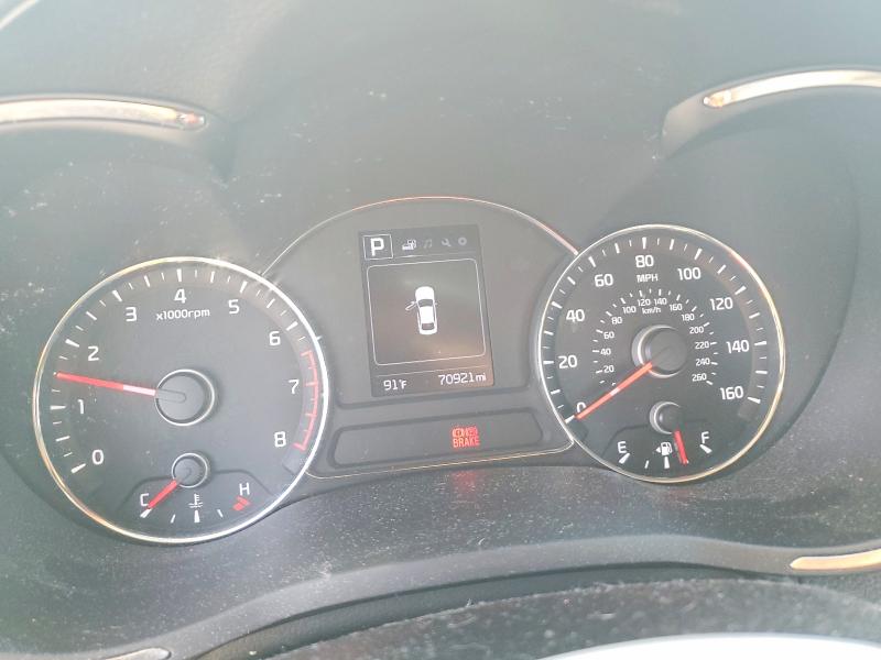 Photo 9 from auction – 2018 KIA FORTE with VIN 3KPFL4A72JE221192