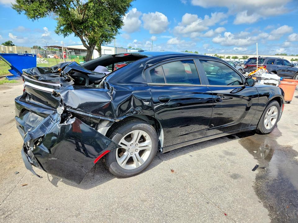 Photo 3 from auction – 2019 DODGE CHARGER with VIN 2C3CDXBG3KH546797