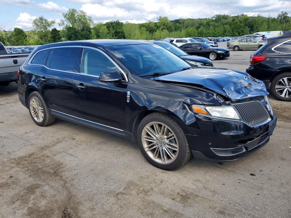 Photo 4 from auction – 2016 LINCOLN MKT with VIN 2LMHJ5AT4GBL01014