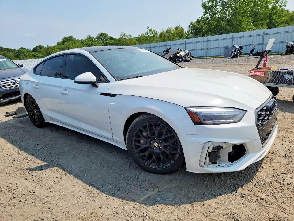 Photo 4 from auction – 2021 AUDI A5 with VIN WAUDACF5XMA023429