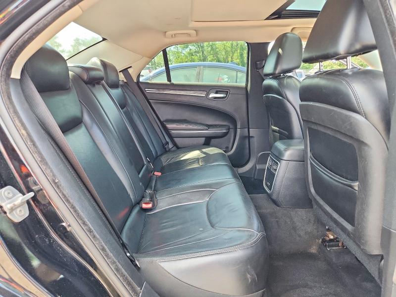 Photo 10 from auction – 2015 CHRYSLER 300 with VIN 2C3CCARG1FH923221