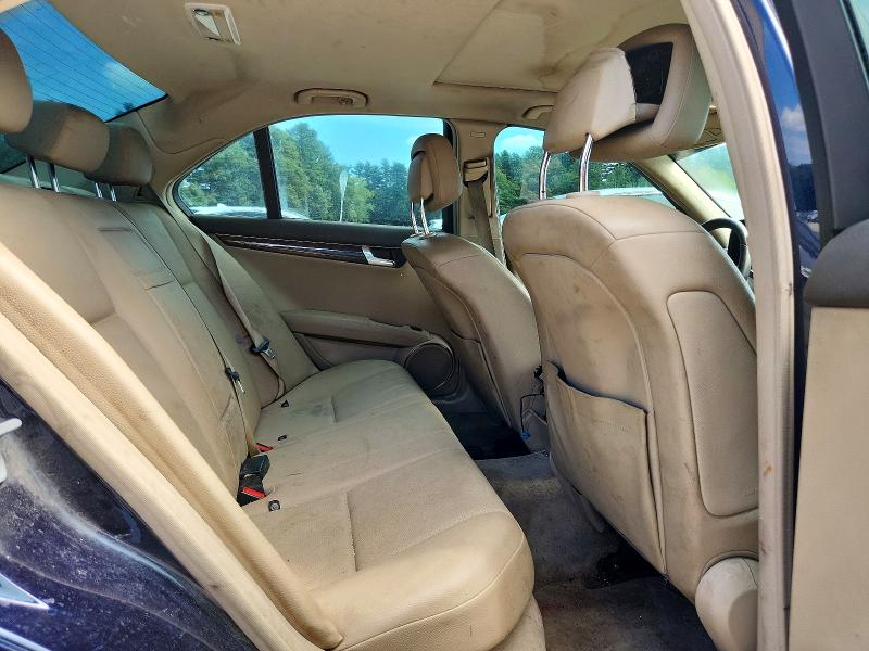 Photo 10 from auction – 2010 MERCEDES-BENZ C with VIN WDDGF8BB9AF475130