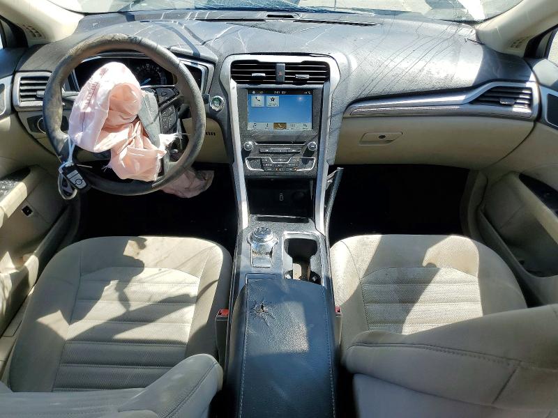 Photo 8 from auction – 2018 FORD FUSION with VIN 3FA6P0LU7JR257149