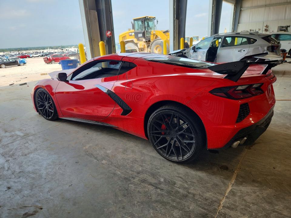Снимка 2 от търг – 2021 CHEVROLET CORVETTE с VIN 1G1YA2D44M5110768