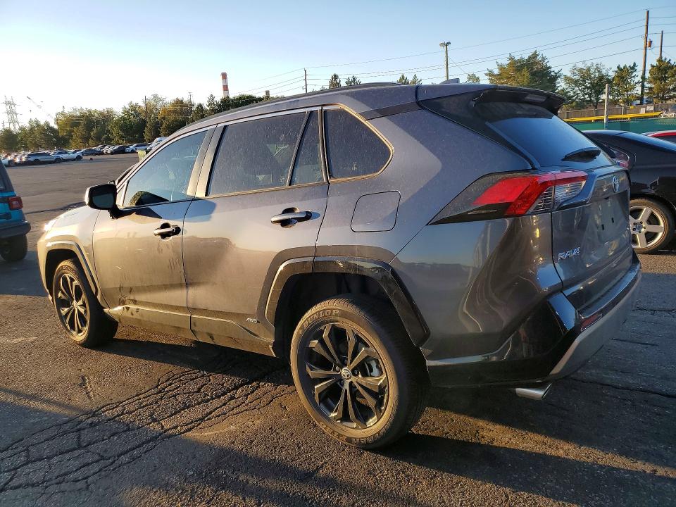 Photo 2 from auction – 2023 TOYOTA RAV4 with VIN JTM16RFV3PD100333