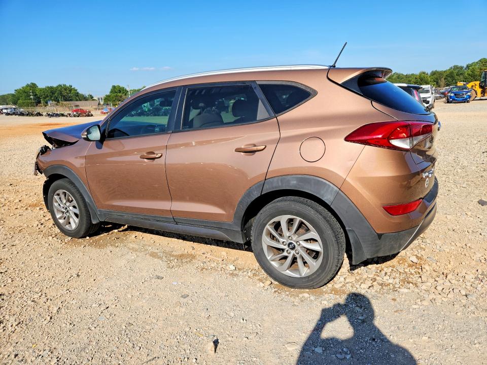 Photo 2 from auction – 2016 HYUNDAI TUCSON with VIN KM8J33A29GU107205