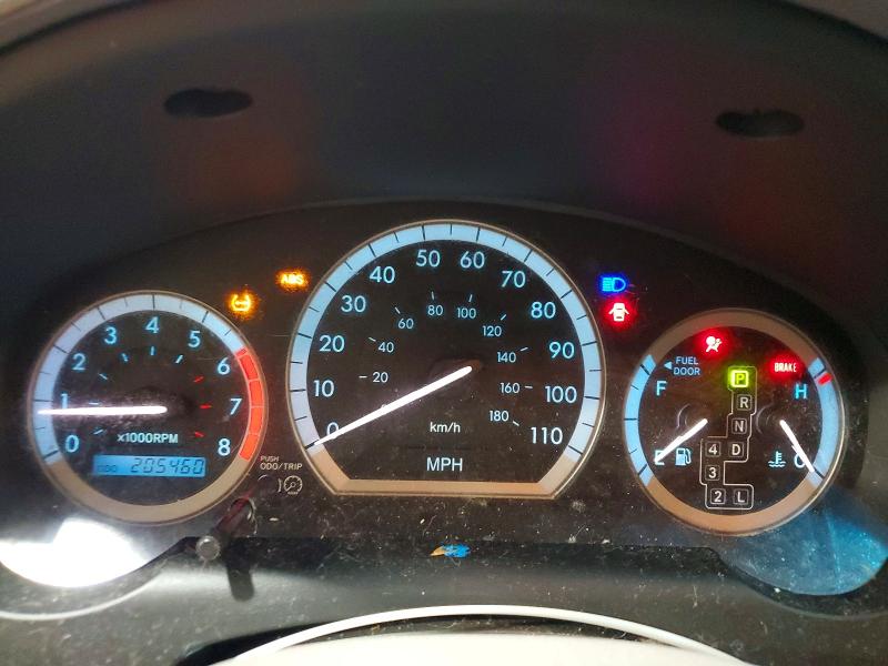 Photo 9 from auction – 2004 TOYOTA SIENNA with VIN 5TDZA23C94S207043