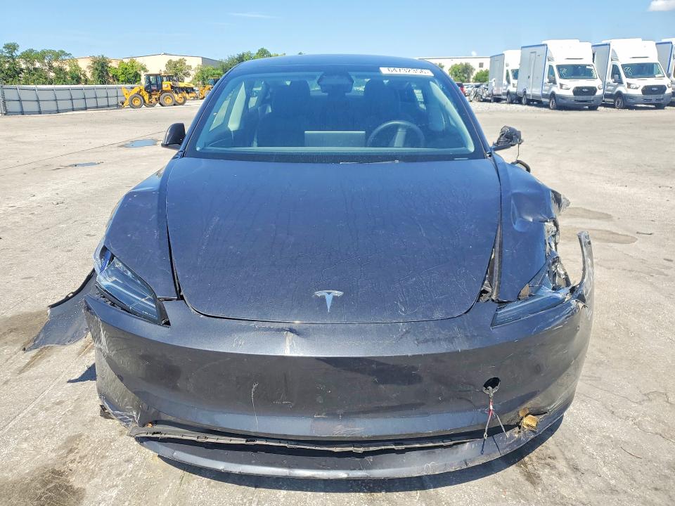 Снимка 5 от търг – 2025 TESLA MODEL 3 с VIN 5YJ3E1EA2SF983094