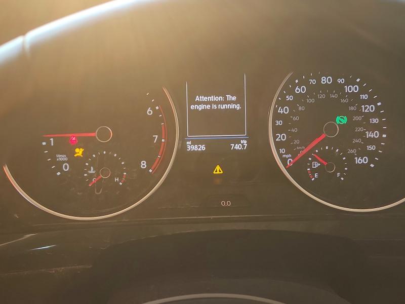 Photo 9 from auction – 2018 VOLKSWAGEN TIGUAN with VIN 3VV2B7AX6JM202302
