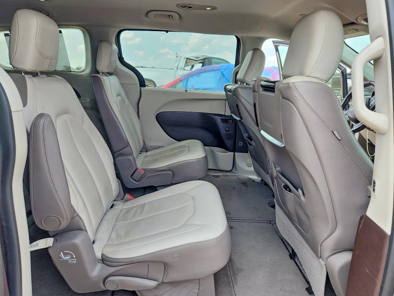 Photo 11 from auction – 2018 CHRYSLER PACIFICA with VIN 2C4RC1EG8JR252399