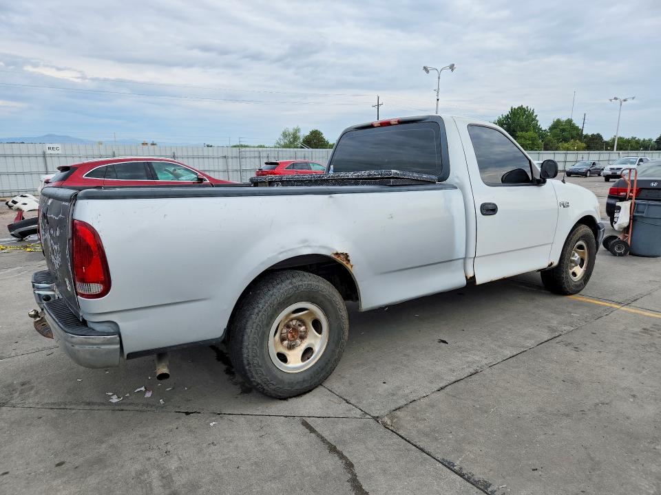Photo 3 from auction – 2000 FORD F-150 with VIN 2FTZF1723YCA89019