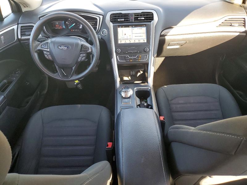 Photo 8 from auction – 2019 FORD FUSION with VIN 3FA6P0LU1KR284459