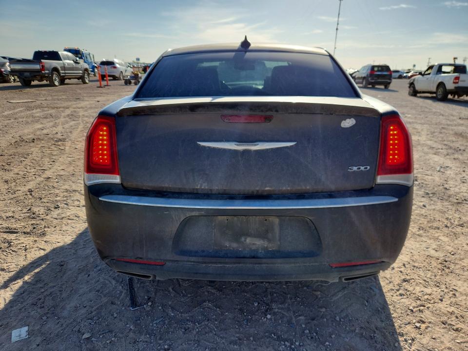 Zdjęcie 6 z aukcji – 2018 CHRYSLER 300 z VIN 2C3CCAEG6JH123030