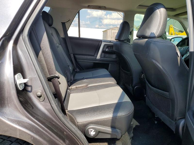 Photo 11 from auction – 2020 TOYOTA 4RUNNER with VIN JTEBU5JR7L5759237