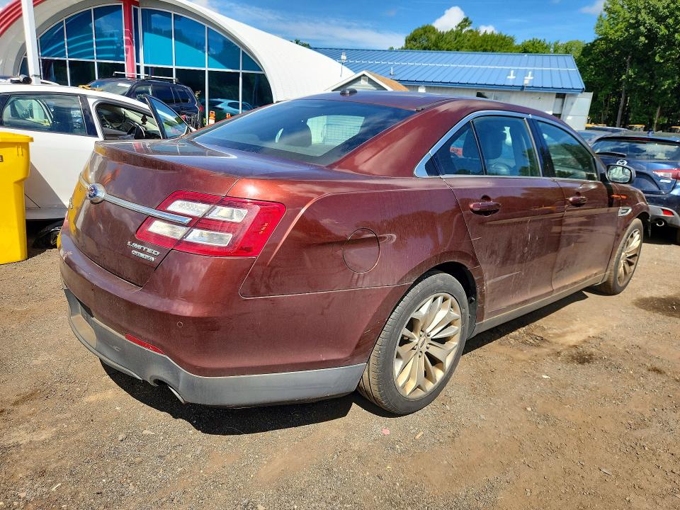 Photo 3 from auction – 2015 FORD TAURUS with VIN 1FAHP2F85FG152076