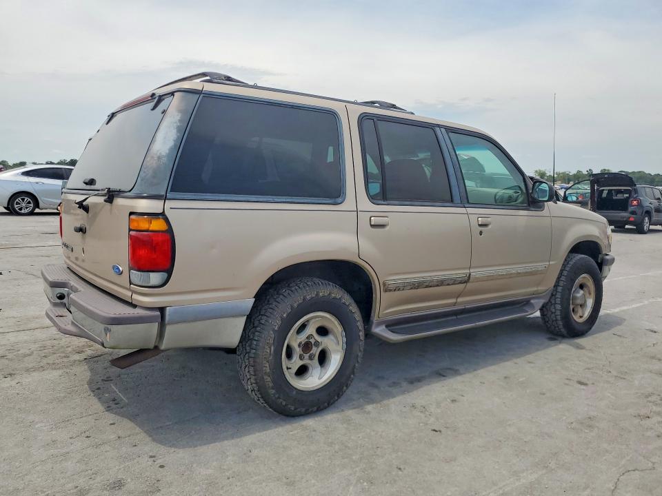 Photo 3 from auction – 1997 FORD EXPLORER with VIN 1FMDU32E4VUC56699