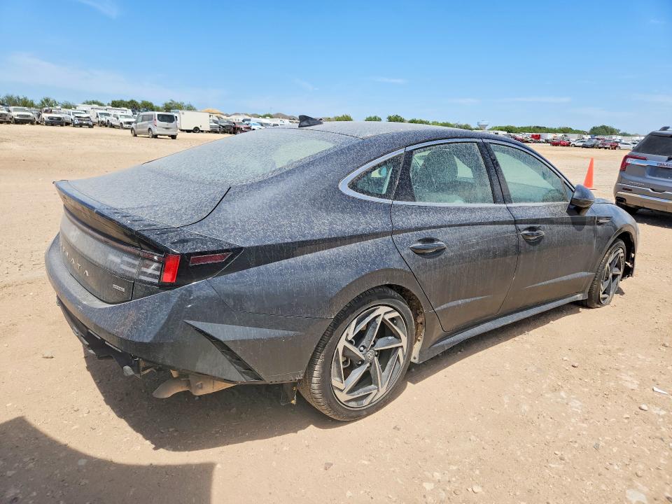 Photo 3 from auction – 2026 HYUNDAI SONATA with VIN KMHL64JA2TA532595