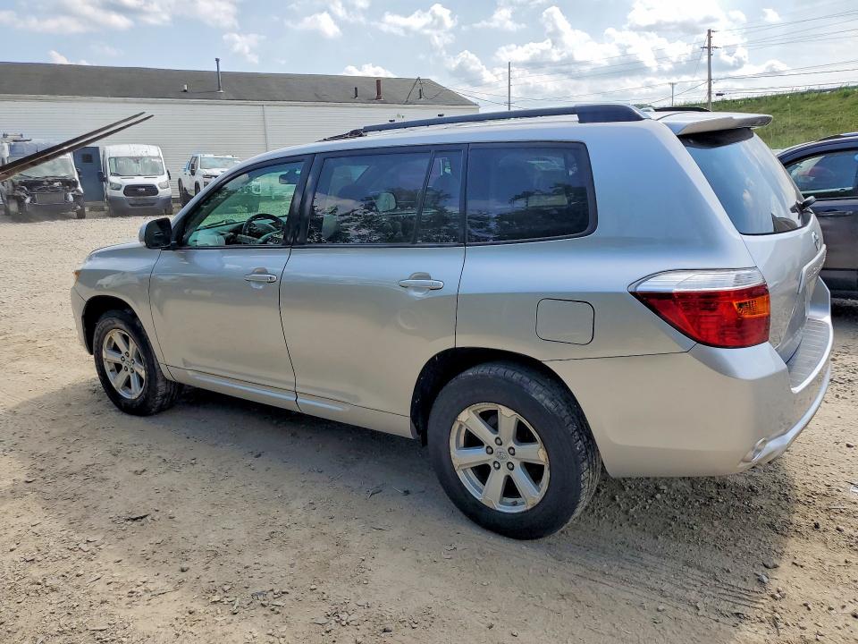 Photo 2 from auction – 2010 TOYOTA HIGHLANDER with VIN 5TDJK3EH2AS016973