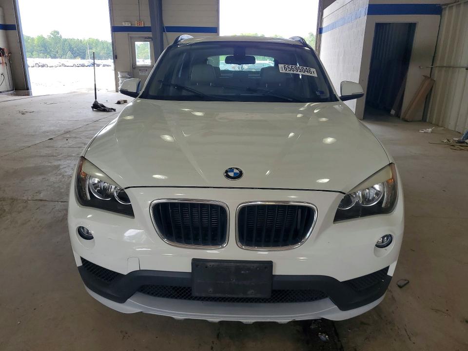 Photo 5 from auction – 2015 BMW X1 with VIN WBAVL1C54FVY40446