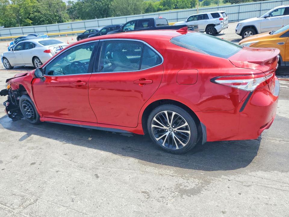 Photo 2 from auction – 2020 TOYOTA CAMRY with VIN 4T1G11AK3LU314073