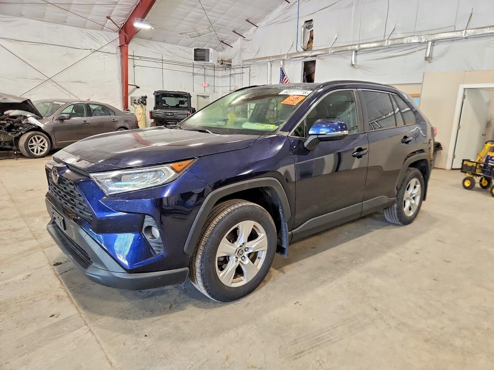TOYOTA RAV4 2019 with VIN JTMP1RFV0KD016228 - Photo from auction