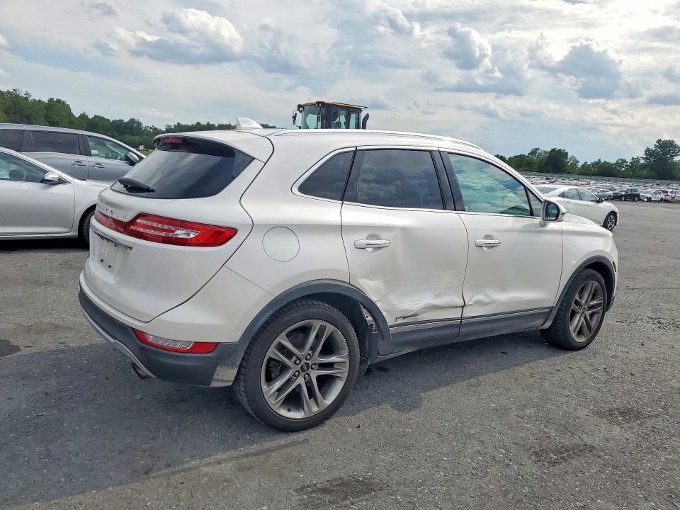 Photo 3 from auction – 2019 LINCOLN MKC with VIN 5LMCJ3D91KUL12952