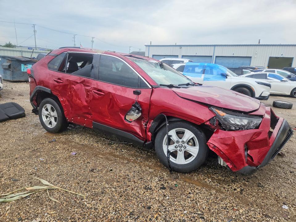 Photo 4 from auction – 2019 TOYOTA RAV4 with VIN 2T3P1RFV8KW045608