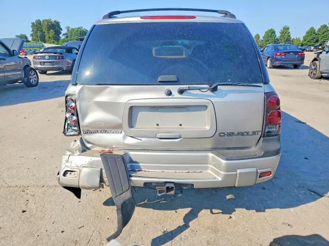 Photo 6 from auction – 2004 CHEVROLET TRAILBLAZER with VIN 1GNDT13S642146061