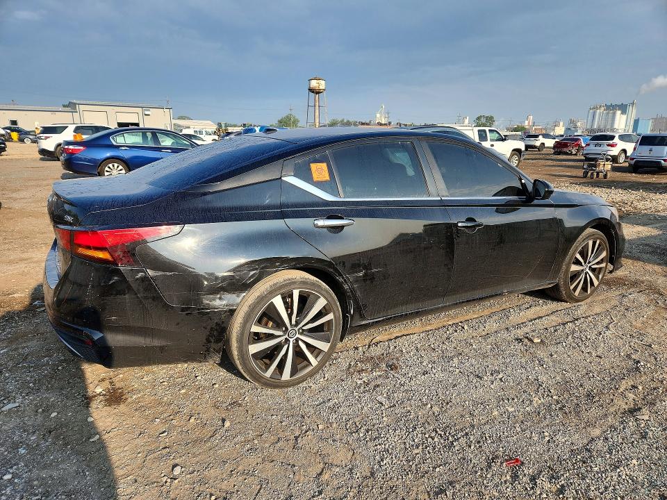 Photo 3 from auction – 2019 NISSAN ALTIMA with VIN 1N4BL4CV9KC119381